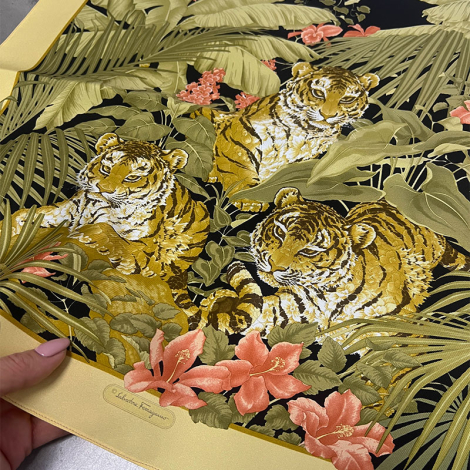 ХУСТКА З НАТУРАЛЬНОГО ШОВКУ